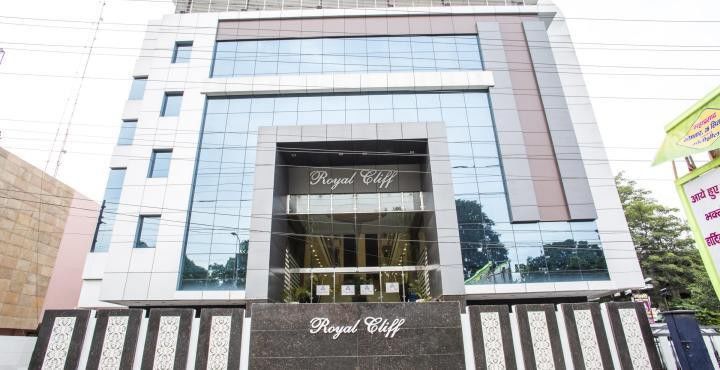 Hotel Royal Cliff Kanpur Zewnętrze zdjęcie