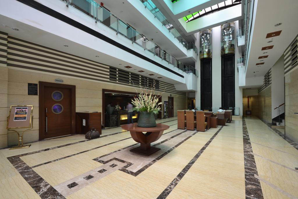 Hotel Royal Cliff Kanpur Zewnętrze zdjęcie