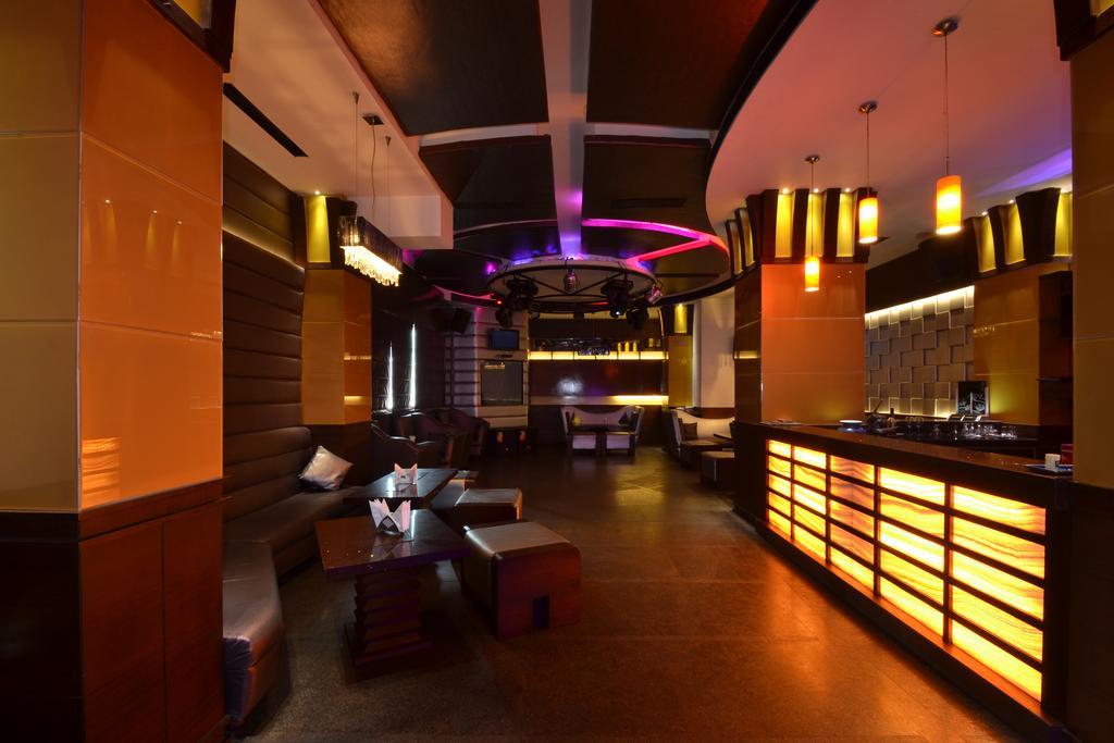 Hotel Royal Cliff Kanpur Zewnętrze zdjęcie