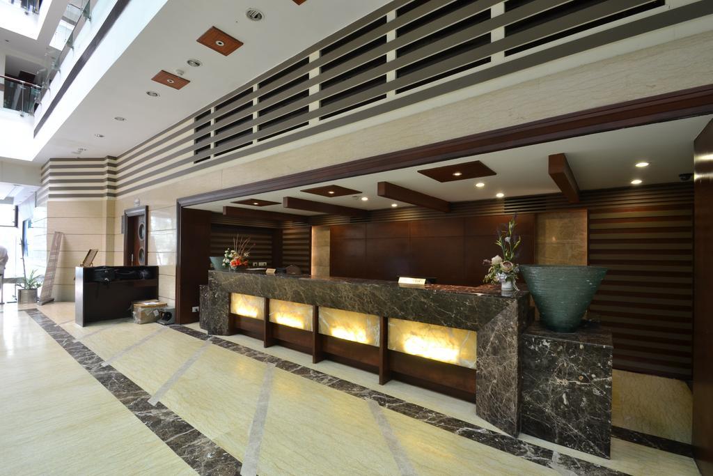 Hotel Royal Cliff Kanpur Zewnętrze zdjęcie
