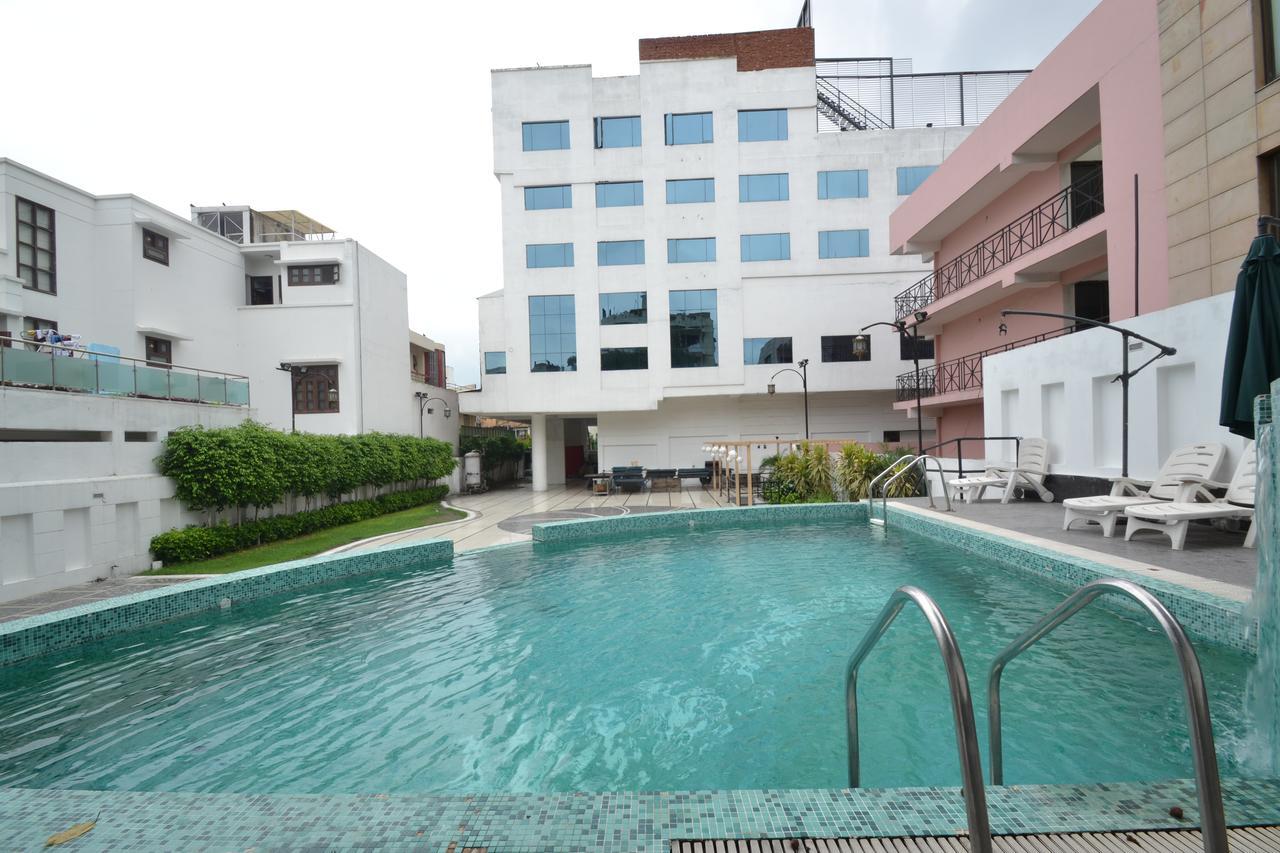 Hotel Royal Cliff Kanpur Zewnętrze zdjęcie