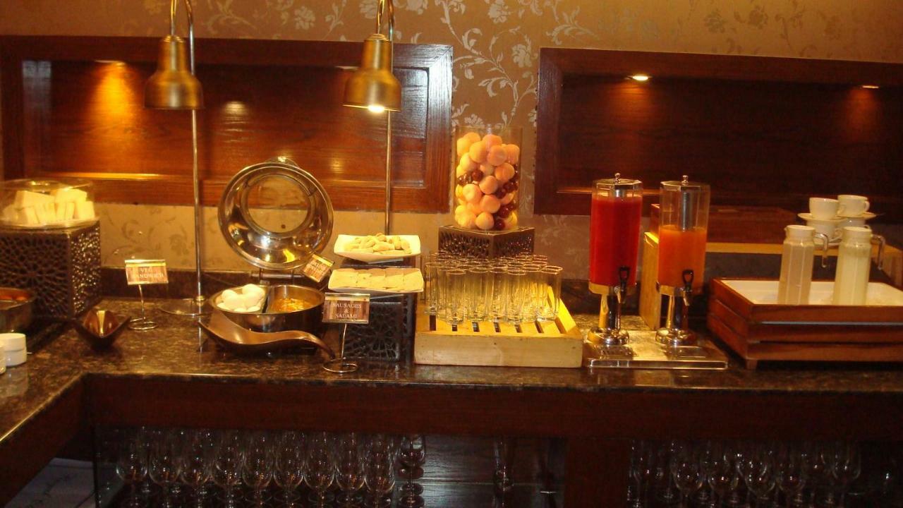 Hotel Royal Cliff Kanpur Zewnętrze zdjęcie